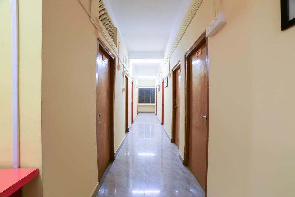 Maa Kamakhya Guest House Гувахати Екстериор снимка
